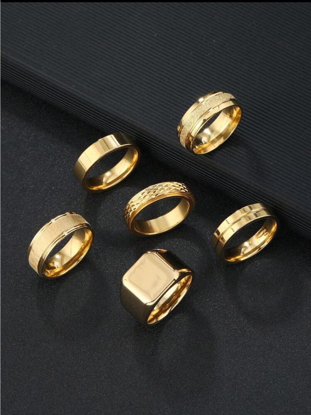 SHEIN Gold Men's Mixed-Design Ring Set